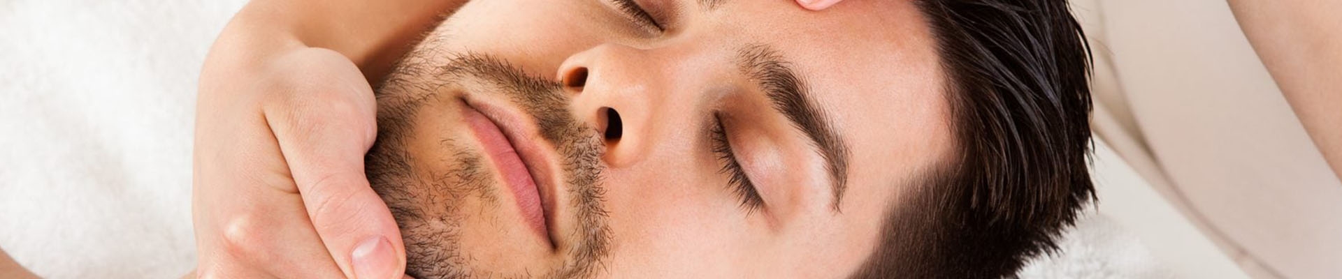 ❝ Si buscas un tratamiento de belleza o estética, no dudes en contactar con nuestro gabinete. ❞
